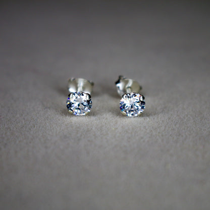 Basic Crystal Ear Studs